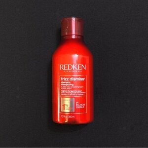 REDKEN Frizz Dismiss Sulfate Free Smoothing Shampoo — Full Size 300 mL